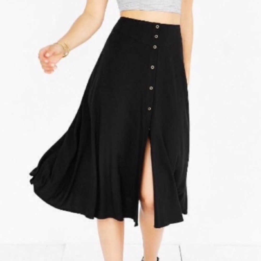 urban outfitters black midi skirt